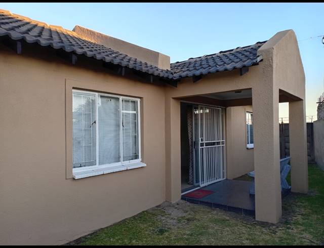 1 BEDROOM FLAT TO LET IN SECUNDA